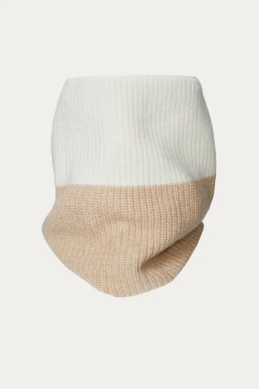 Minimal Snood In Ivory/camel